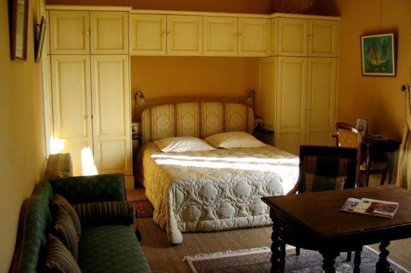 Chateau Belles Graves Bed & Breakfast Pomerols Ruang foto